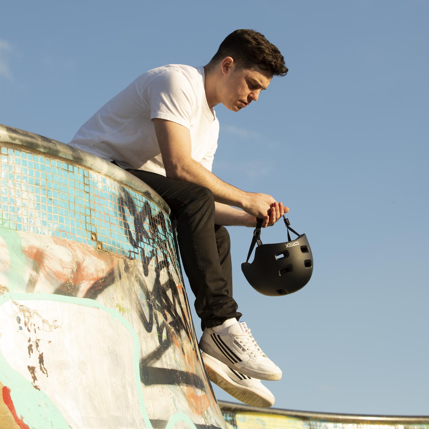 Cortex Multi Sport Helm in matt Schwarz